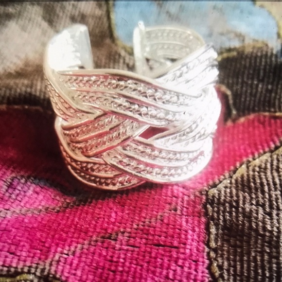 Brand New Women’s Sterling Silver 925Claw Ring - Picture 3 of 5